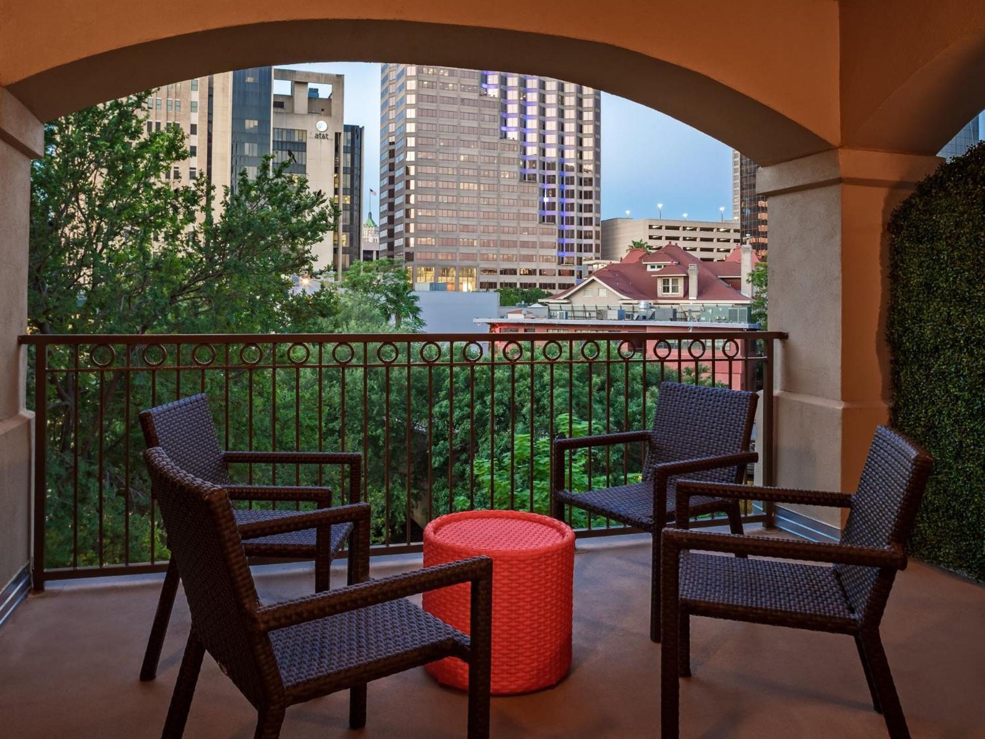 Hotel Indigo San Antonio Riverwalk By Ihg Esterno foto